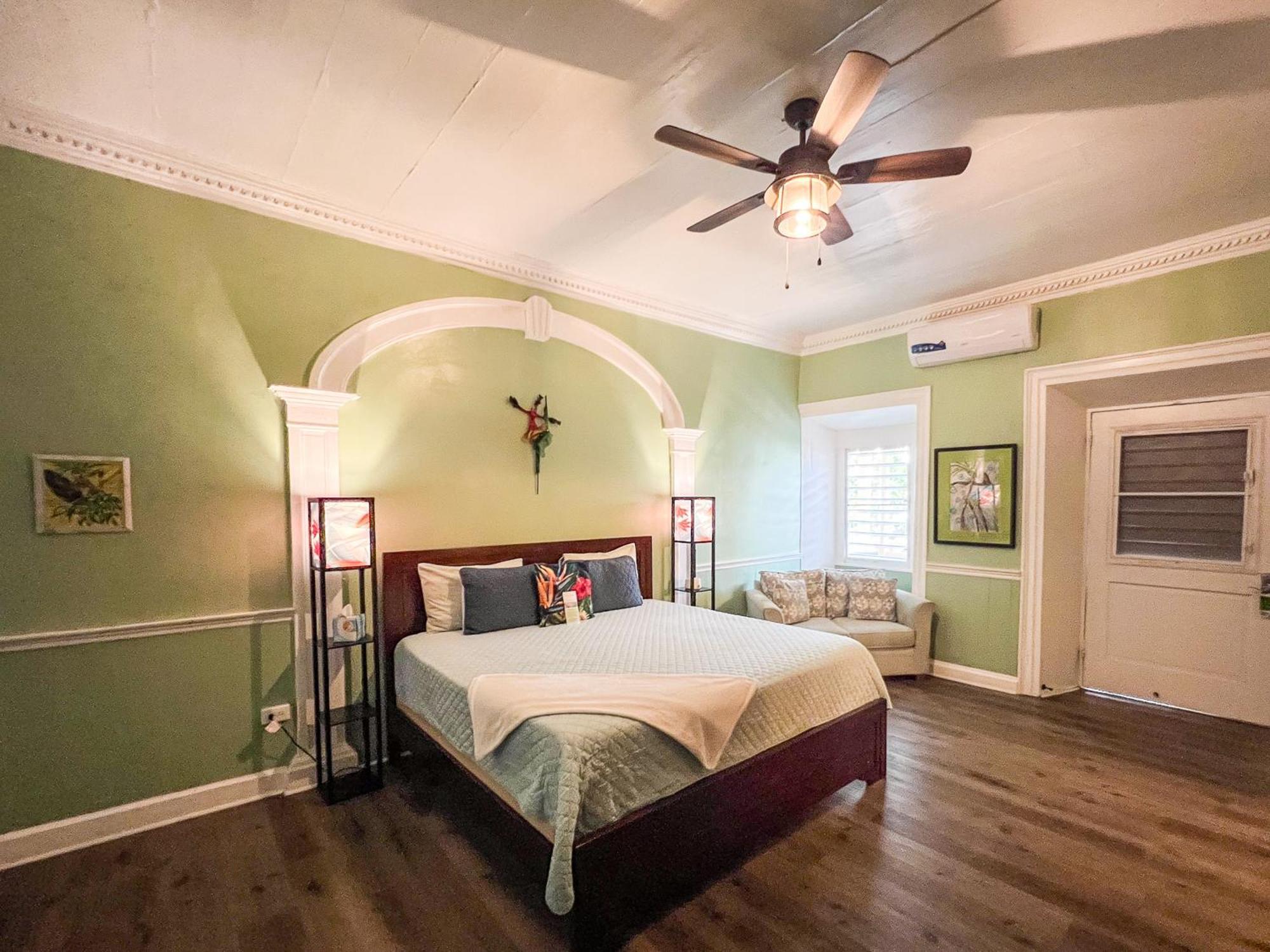 Victoria House 호텔 Frederiksted 외부 사진